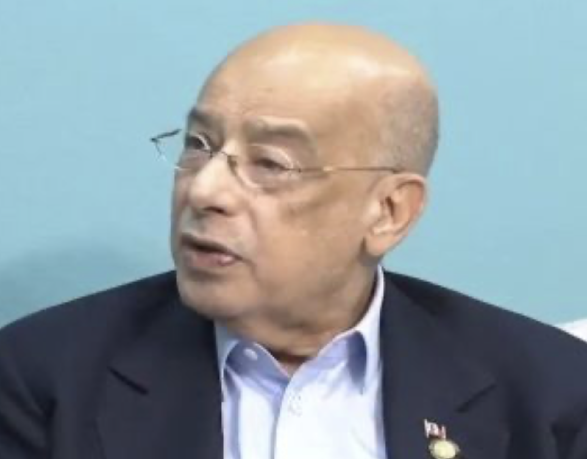 Ronald Sanders told yacht broker to ‘issue a public statement’ in Alfa Nero coverup, court documents show